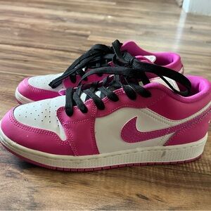 Nike Kids Sneakers in Pink and White